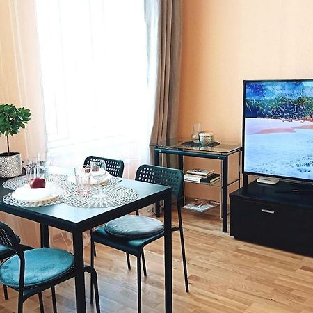 Centrally Located Studio Apartment Riga Exteriér fotografie